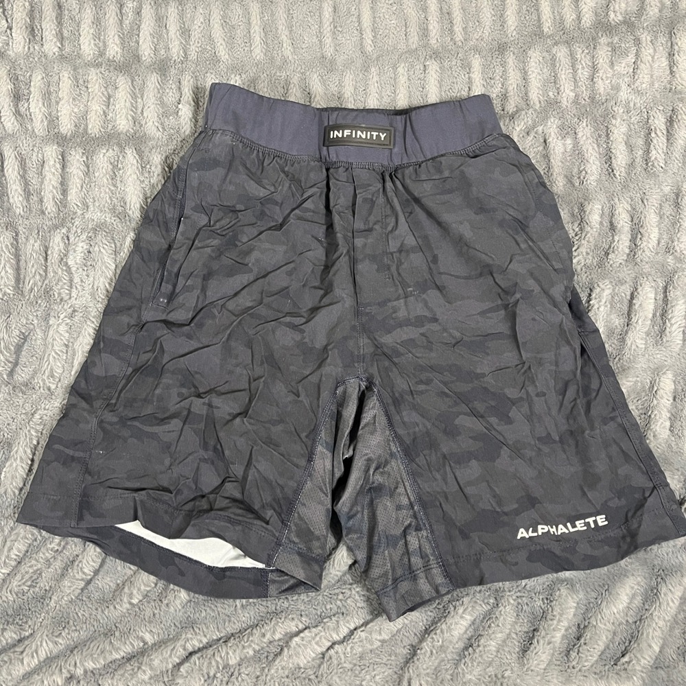 Alphalete Infinity Shorts Mens Small Black Camo‎ Athletic Gym Workout Running